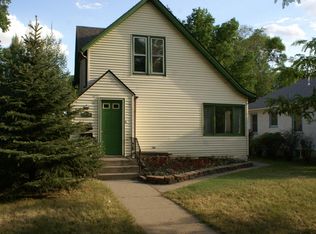 216 9th Ave SE, Aberdeen, SD 57401