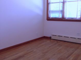 6313 Metropolitan Ave, Middle Village, NY 11379