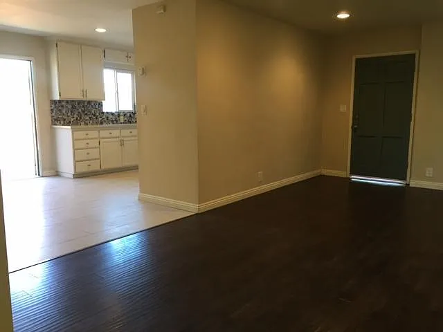 3 bed, 1100 sqft, $3,000 — Photo 4