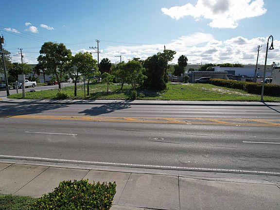 4th image of 229 S Dixie Highway