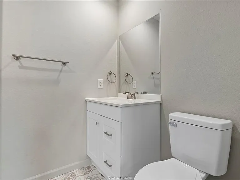 1502 Alpine Cir #D — Photo 18