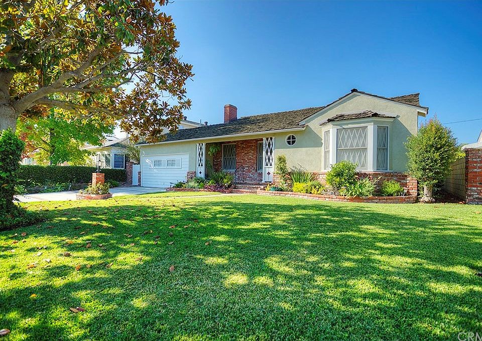 1st image of 4533 Hazelbrook Ave