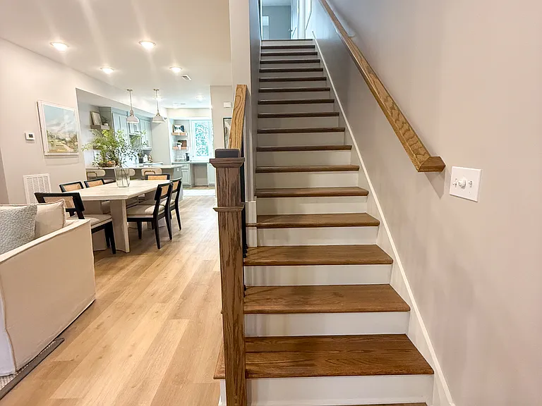 512 Mobile St — Photo 43