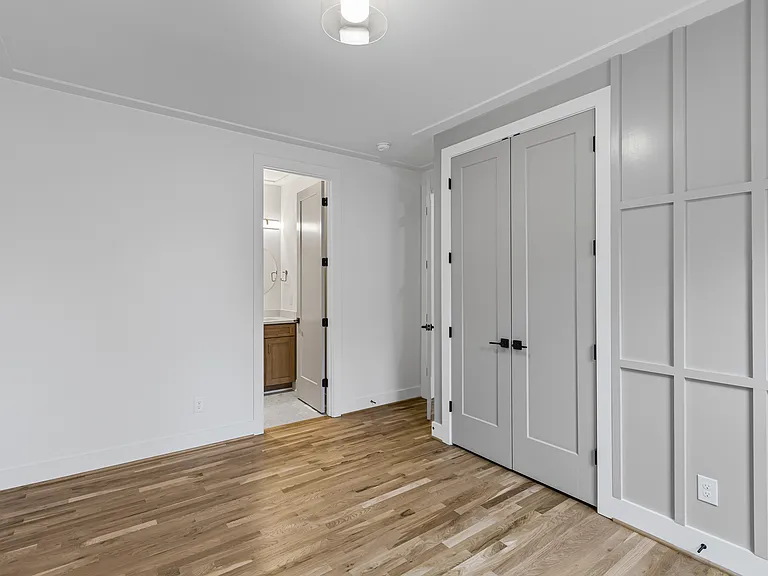 749B Alloway St — Photo 11