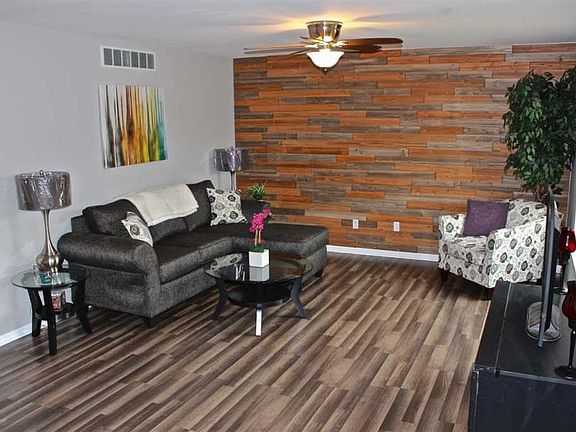 4th image of 8834 Mikado Dr