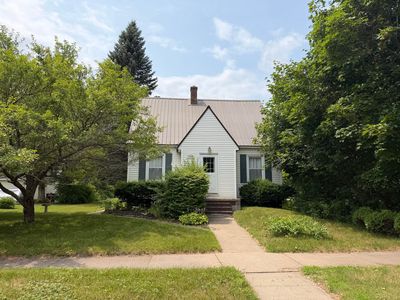 1108 Superior St, Sault Sainte Marie, MI, 49783