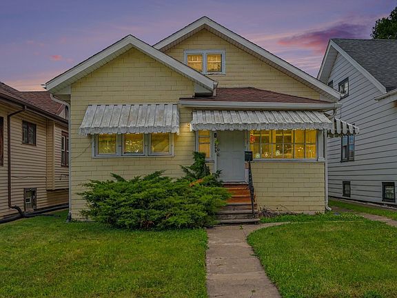 2nd image of 595 Forsythe Ave