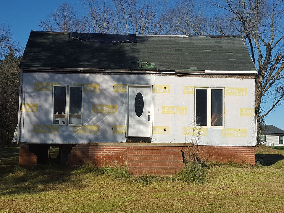 2nd image of 110 Ridgewood Dr