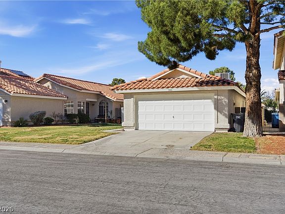 2nd image of 2806 Secret Canyon Rd