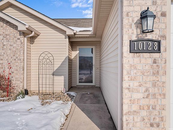 3rd image of 10128 Privet Dr