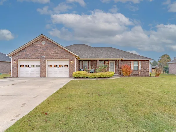 5009 S 28th St, Paragould, AR 72450