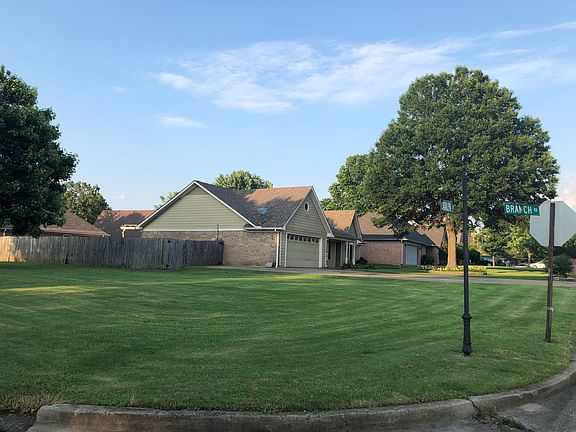 4th image of 10430 Catalpa St