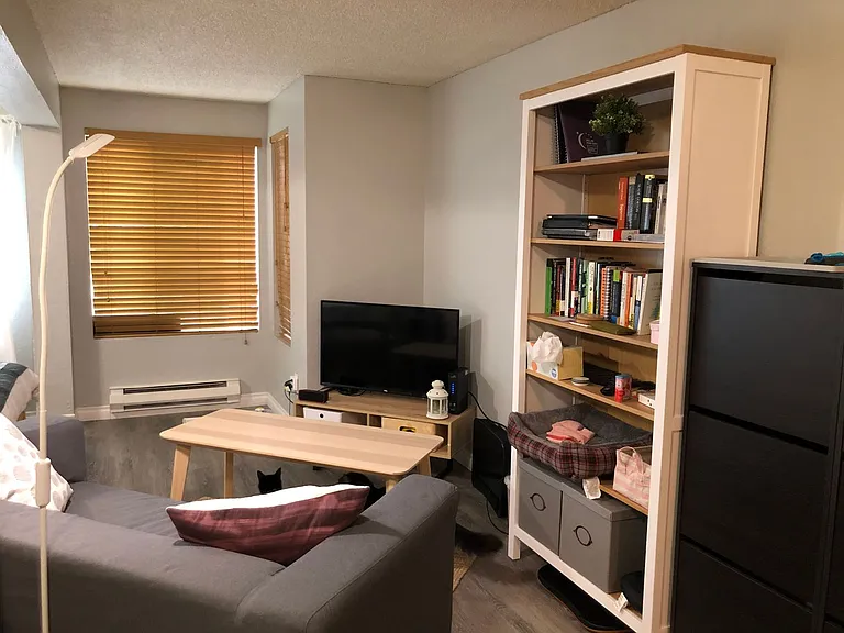 Westwood Apartments — Photo 3