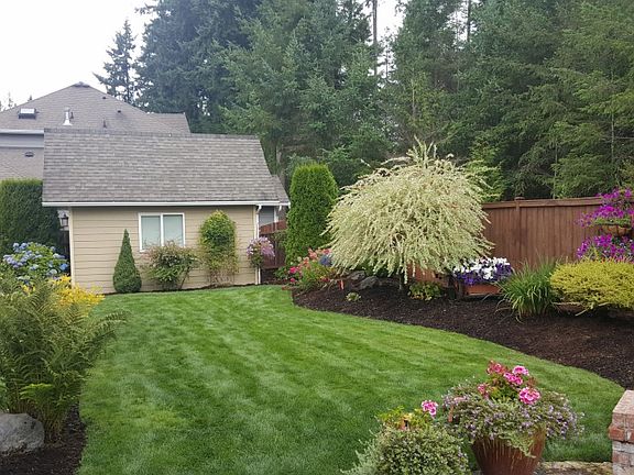 4th image of 10905 215th Avenue Ct E