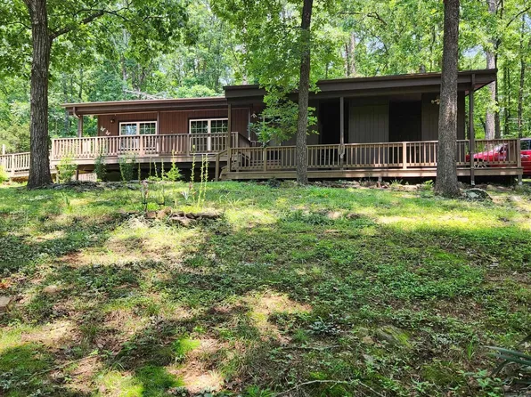 106 Oak Park Ln, Fairfield Bay, AR 72088