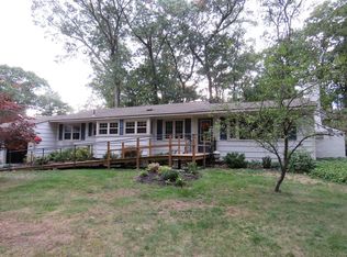 268 Colonel Hunt Dr, Abington, MA 02351