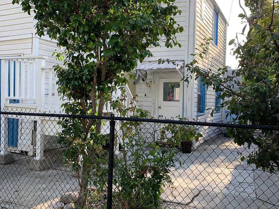 Front door with yard for your primary usage