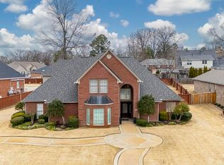 1324 Churchill Dr, Benton, AR 72019