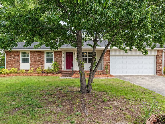 3rd image of 284 E Wynngate Drive