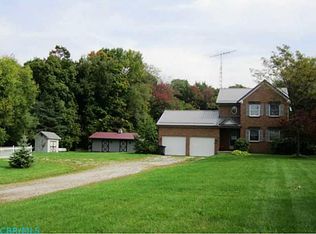 20240 Roberts Rd, Fredericktown, OH 43019