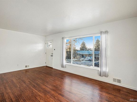 3rd image of 4012 W Greenwood Place