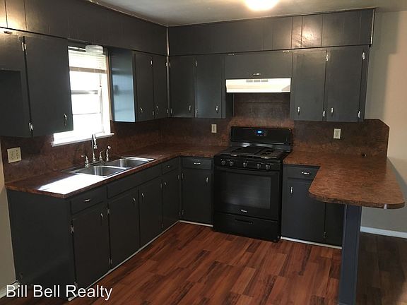 3rd image of 807 Avenue J
