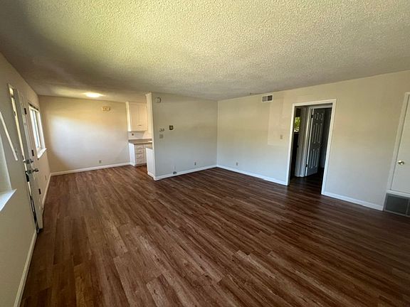 2nd image of 2550 Arroyo Dr APT 2