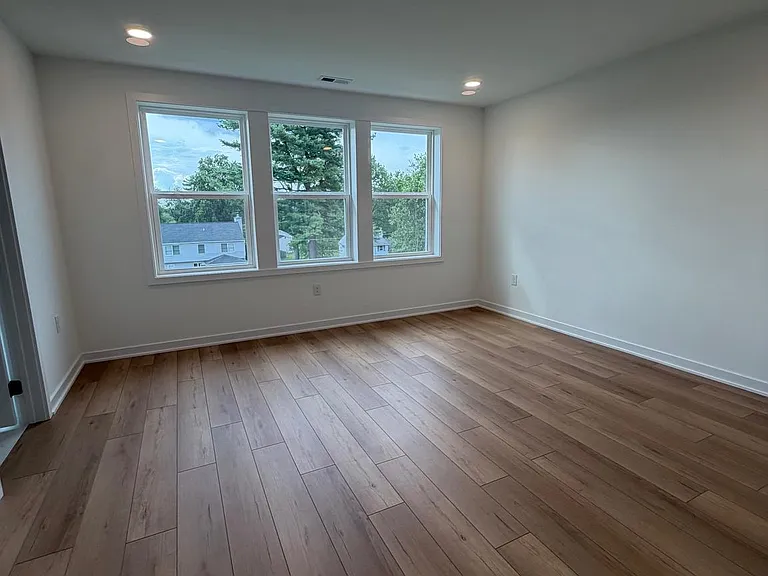 111 Brianna Ct #6 — Photo 28
