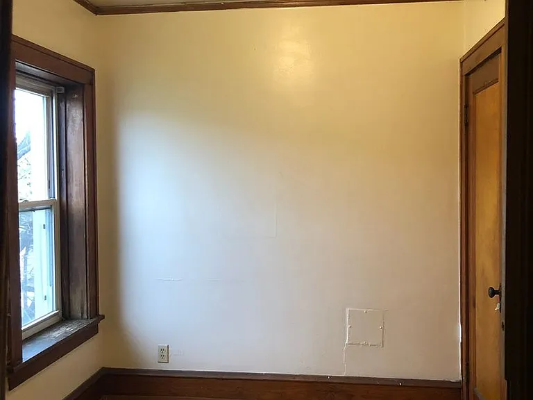 816 W. Greenfield Ave. - 19 Unit — Photo 1