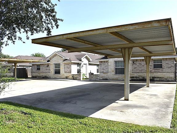 3rd image of 220 W Albatross Ave