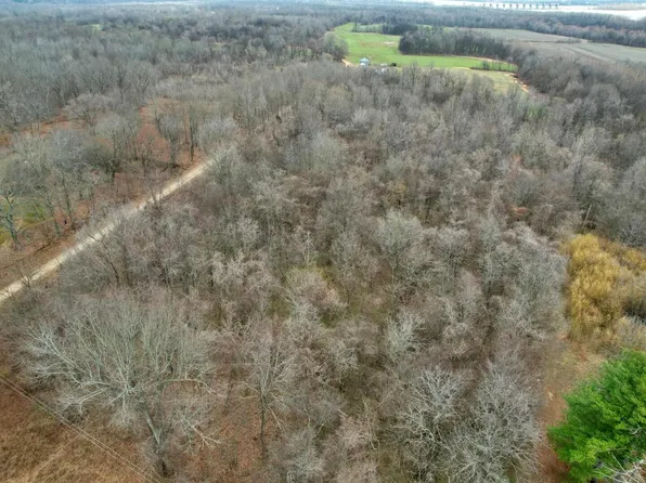 Dog Island Rd, Brookport, IL 62910