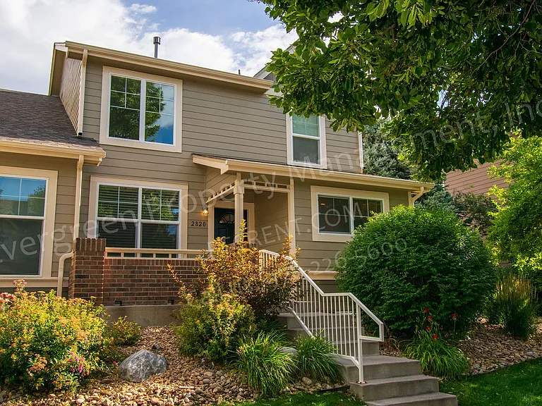 2820 Golden Wheat Ln — Photo 3