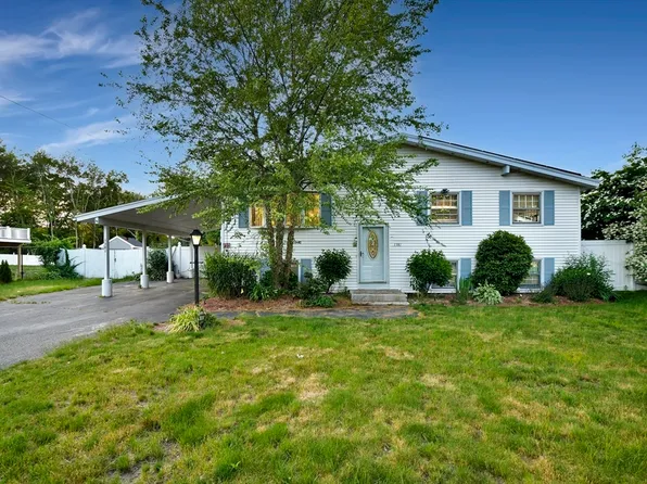 1381 Pleasant St, Brockton, MA 02301