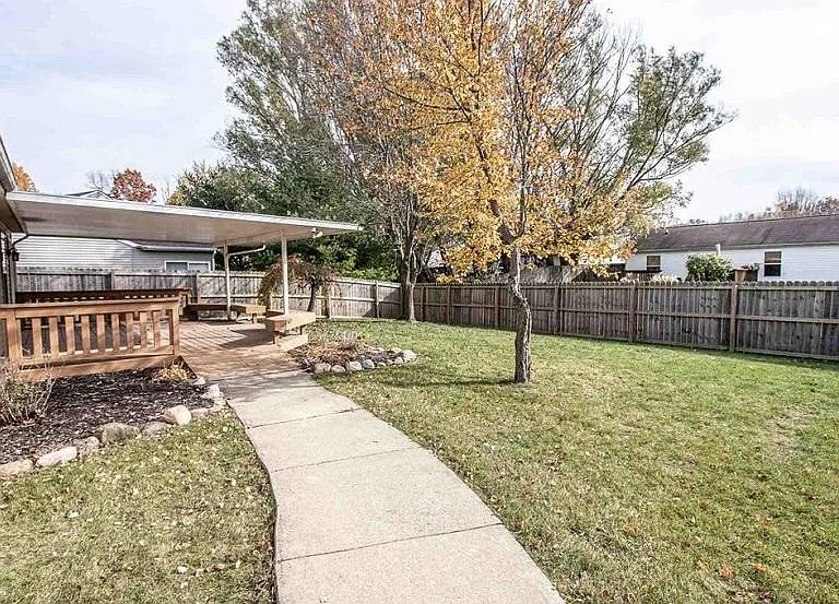 2315 Temple Ct E — Photo 25