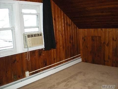 2nd image of 104 Kentucky St