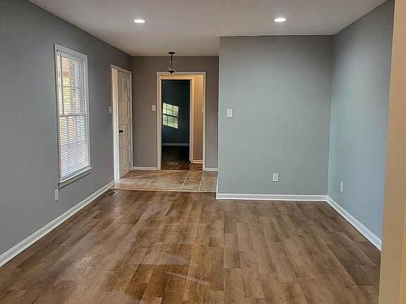4th image of 412 Gawin Dr