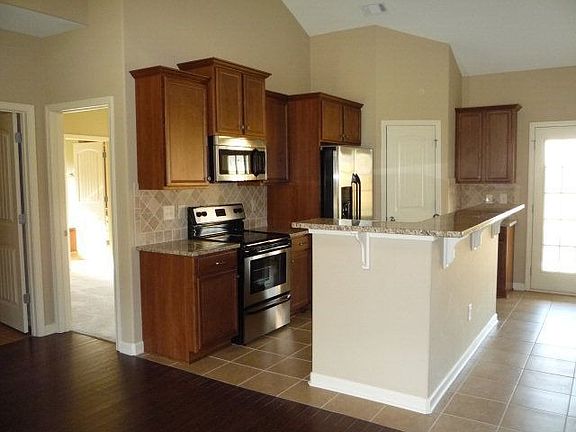 2nd image of 1806 Creek Stone Dr