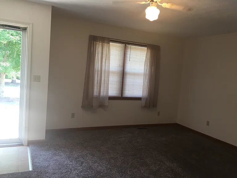 43 Tyler Dr #A — Photo 3