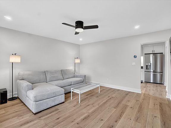 4th image of 502 Ventura Ct