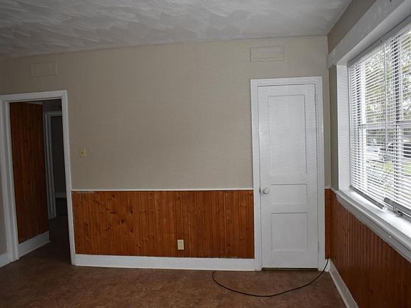 4th image of 814 Crawford Ave APT B