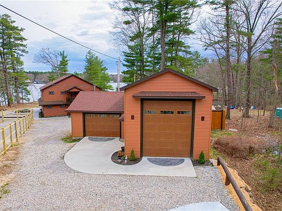 3rd image of 40 Moss Ln