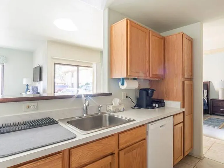 2550 E River Rd #13102 — Photo 6