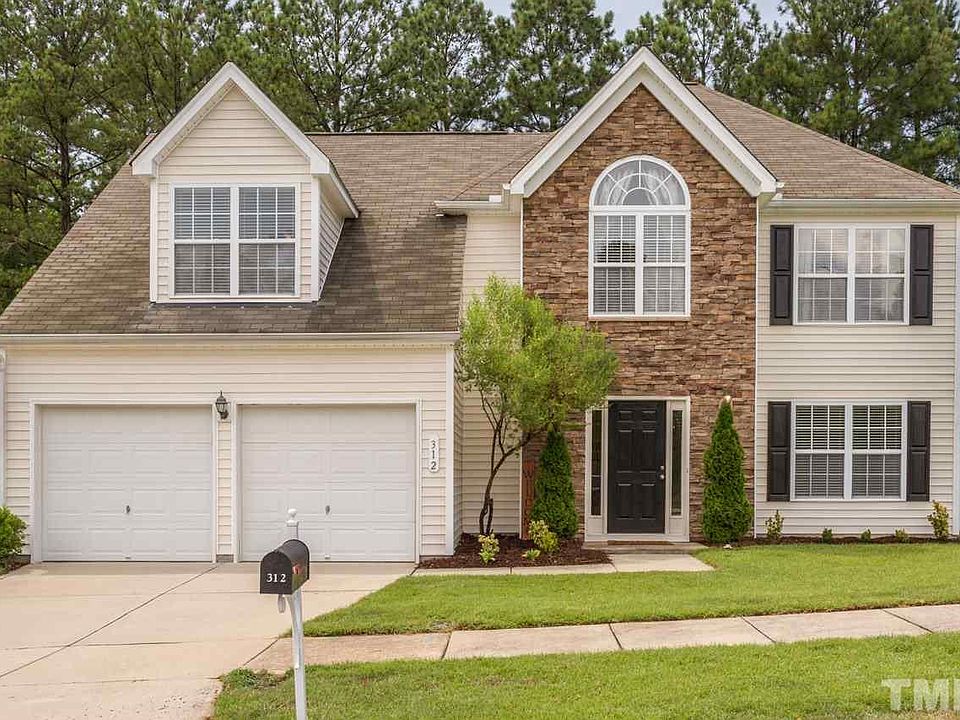 2nd image of 312 Pyracantha Dr