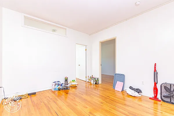 Rented by MySpaceNYC | media 59