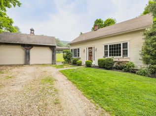 45 Stedman Rd, New Hartford, CT 06057