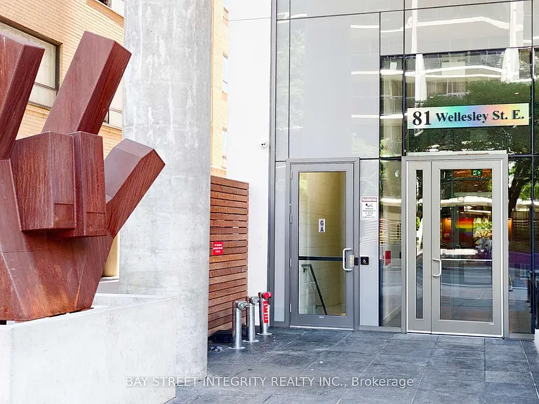 81 Wellesley St E #1005 — Photo 3
