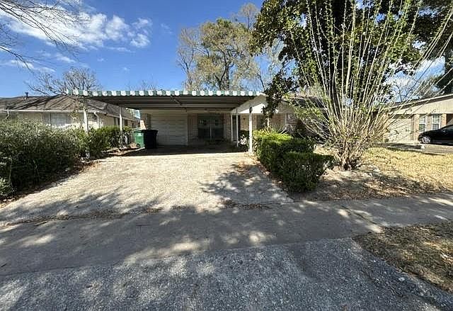 1st image of 7613 Parker Rd