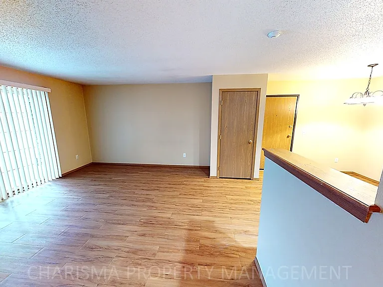 Teakwood Apartments — Photo 34
