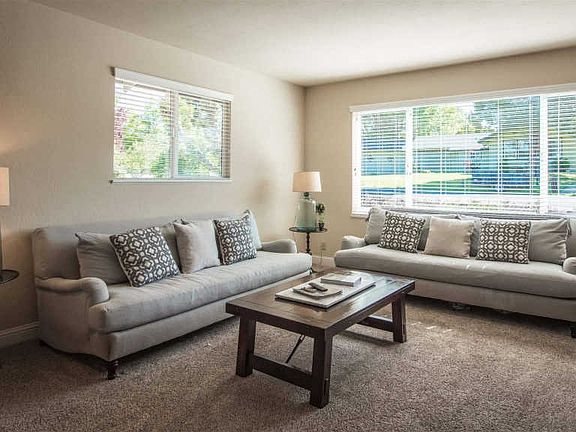 3rd image of 20364 W Walnut Dr