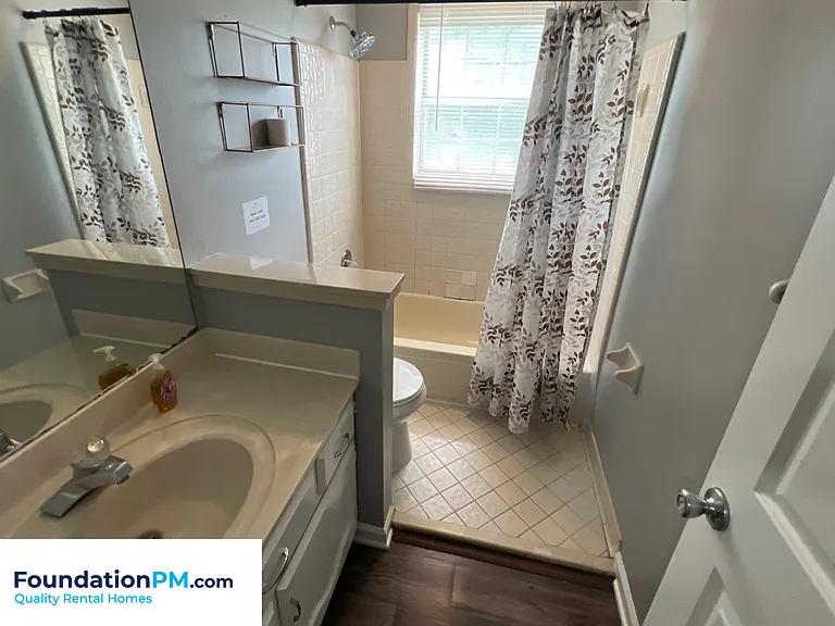 8215 Timber Creek Dr — Photo 24